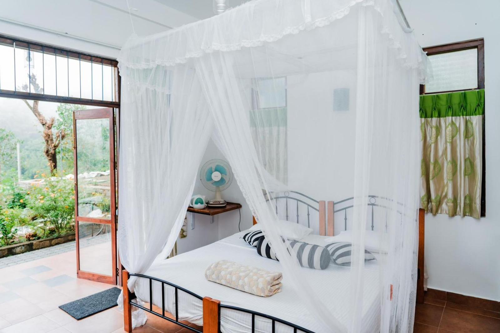 Bed and Breakfast Ella Floating View Exteriér fotografie