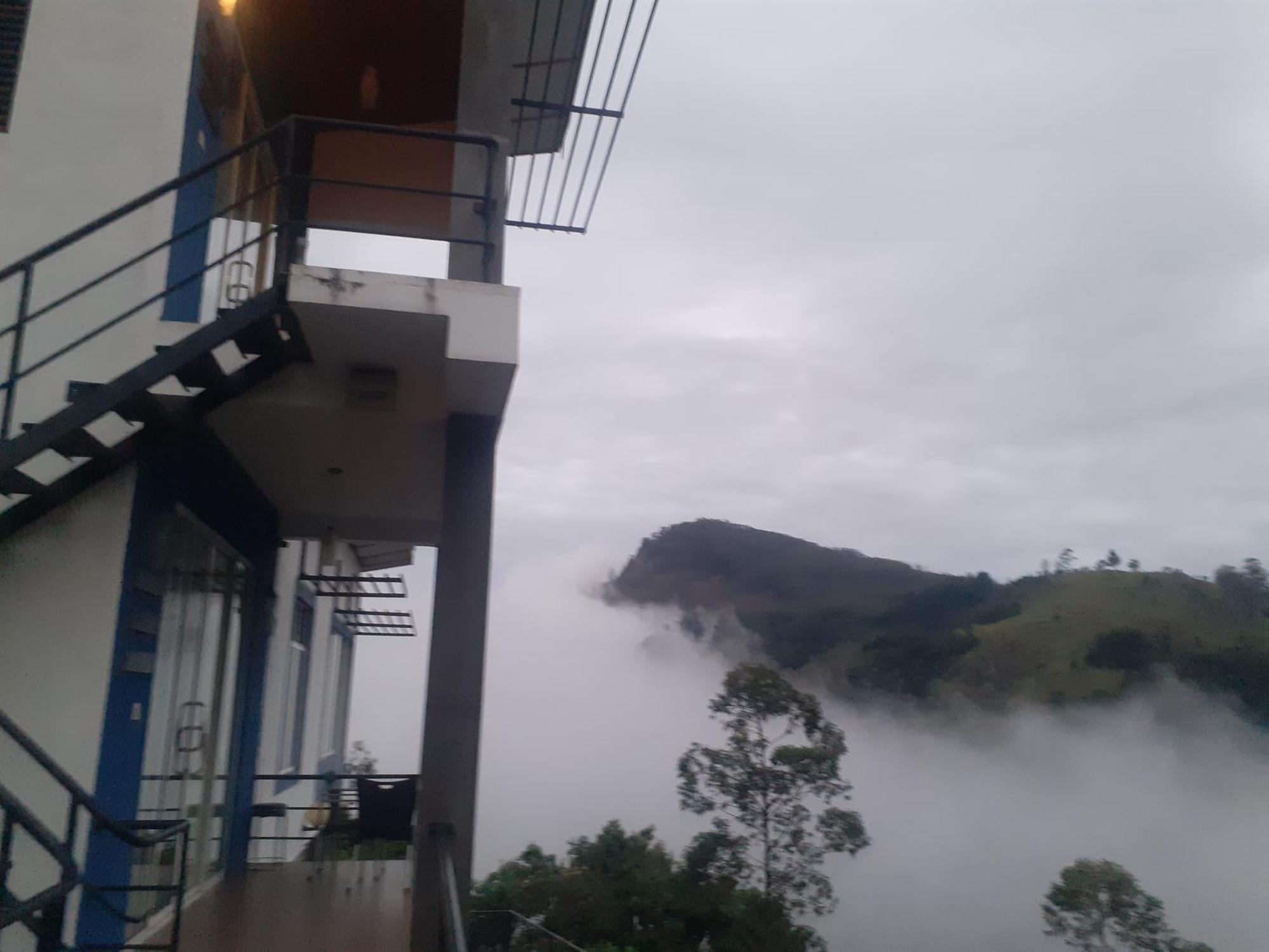 Bed and Breakfast Ella Floating View Exteriér fotografie