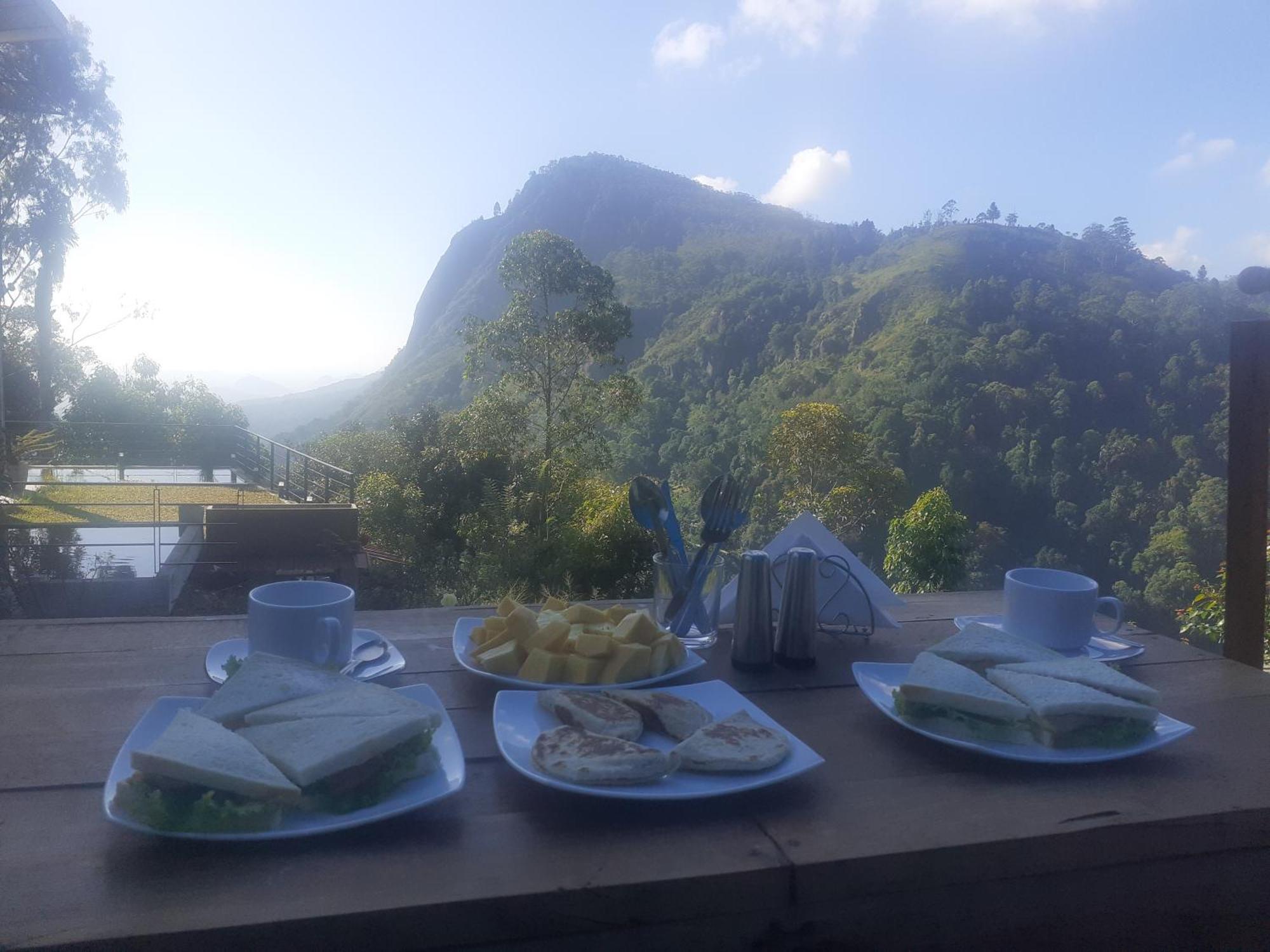 Bed and Breakfast Ella Floating View Exteriér fotografie